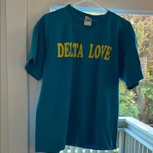 DELTA DELTA DELTA / TRI DELTA / TRI DELT - SORORITY - VINTAGE T SHIRT